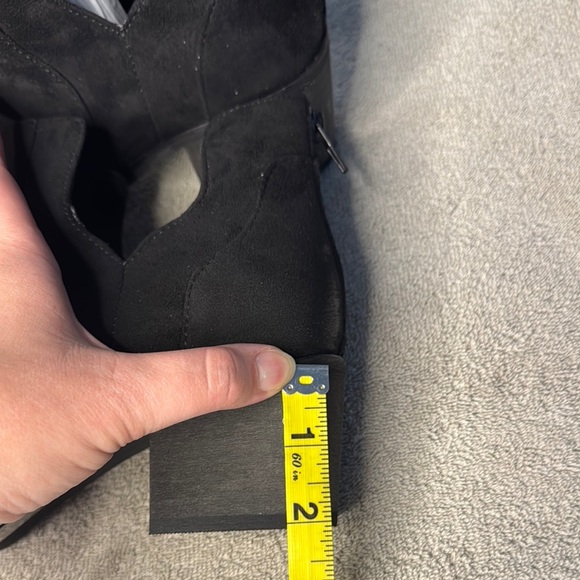 NIB Pierre Dumas Black Ankle Boots with Pointed Toe - Picture 9 of 11